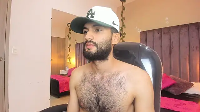 Snapshot of Ryan_Jackson_ chatting on November 4, 4:22 am Ryan Jackson online show from November 4, 4:22 am