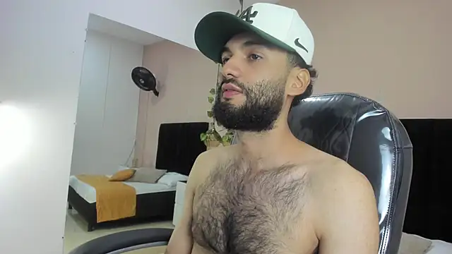 Snapshot of Ryan_Jackson_ chatting on November 9, 3:38 am Ryan Jackson online show from November 9, 3:38 am