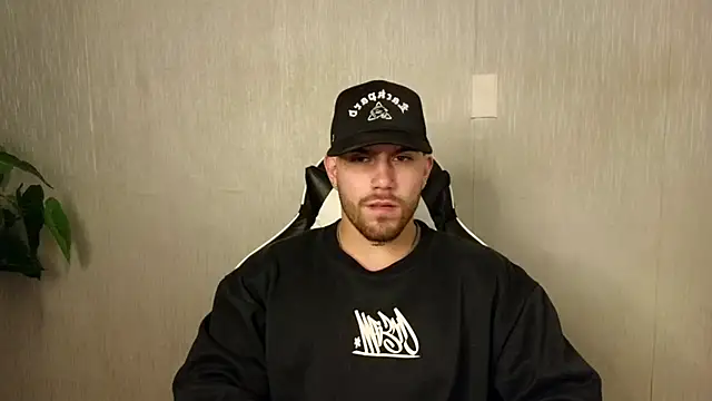 Snapshot of Ades_Lowe chatting on October 14, 11:55 am Ades Lowe online show from October 14, 11:55 am