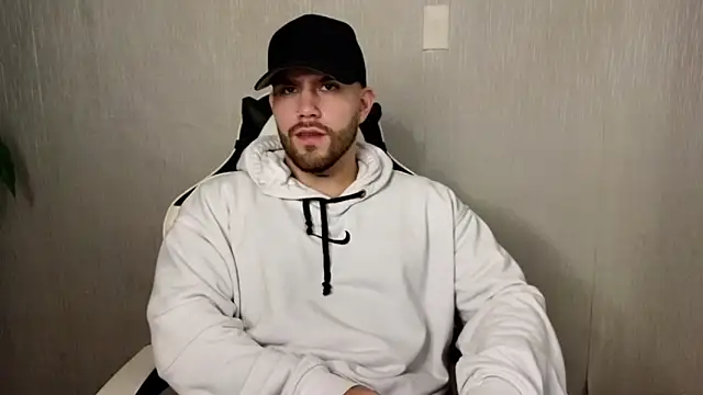 Snapshot of Ades_Lowe chatting on October 18, 11:44 am Ades Lowe online show from October 18, 11:44 am