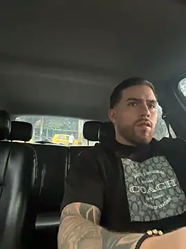 Snapshot of Ades_Lowe chatting on November 9, 12:03 pm Ades Lowe online show from November 9, 12:03 pm