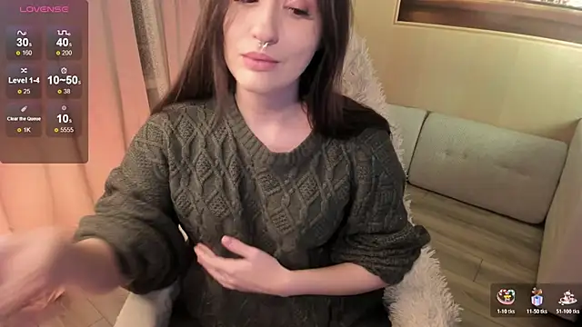 Snapshot of Sserendipityy chatting on December 1, 4:34 pm Sserendipityy online show from December 1, 4:34 pm