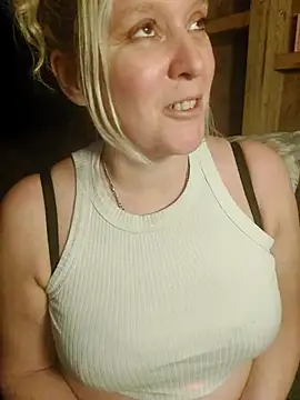 Bouncy-Bella28X online show from October 11, 9:46 pm