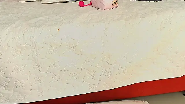 keyla mejia online show from December 20, 12:01 pm