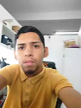 Oqui online show from February 26, 5:34 pm