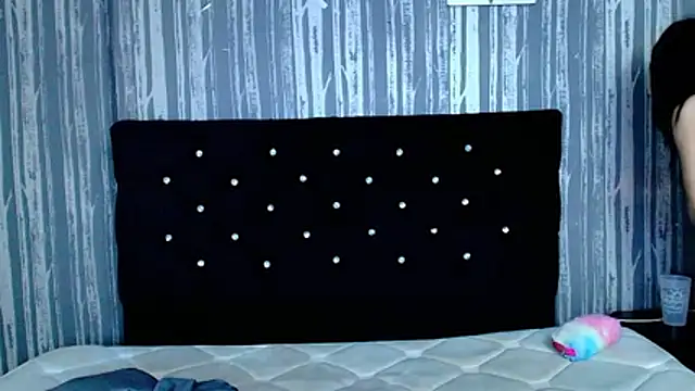 Alicee Moonn online show from February 5, 9:19 pm