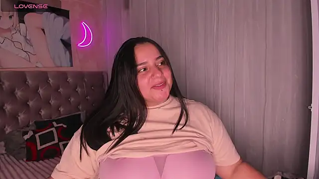 Snapshot of artemisa19 chatting on September 27, 10:53 am artemisa19 online show from September 27, 10:53 am