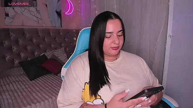 Snapshot of artemisa19 chatting on October 9, 1:14 am artemisa19 online show from October 9, 1:14 am