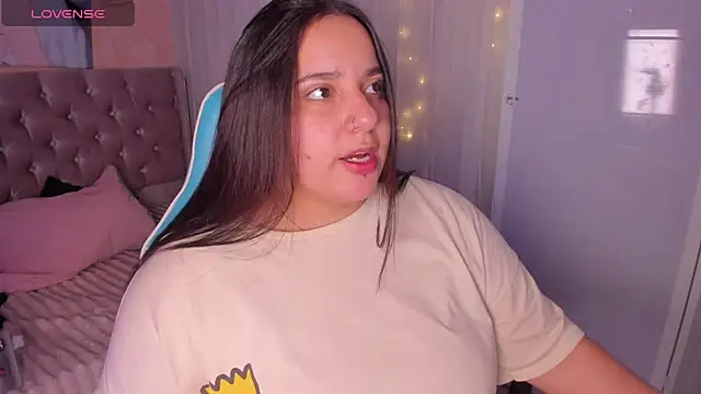 Snapshot of artemisa19 chatting on October 22, 5:30 am artemisa19 online show from October 22, 5:30 am