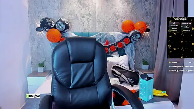 Snapshot of susanasmith18 chatting on October 31, 9:10 am susanasmith18 online show from October 31, 9:10 am