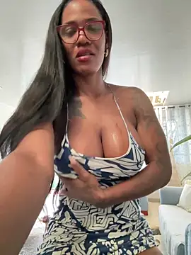 Snapshot of Bustykeyla chatting on November 30, 3:05 pm Bustykeyla online show from November 30, 3:05 pm