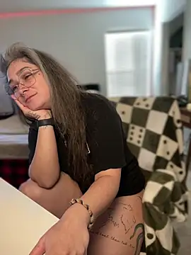Alix Valentine online show from May 26, 1:51 pm