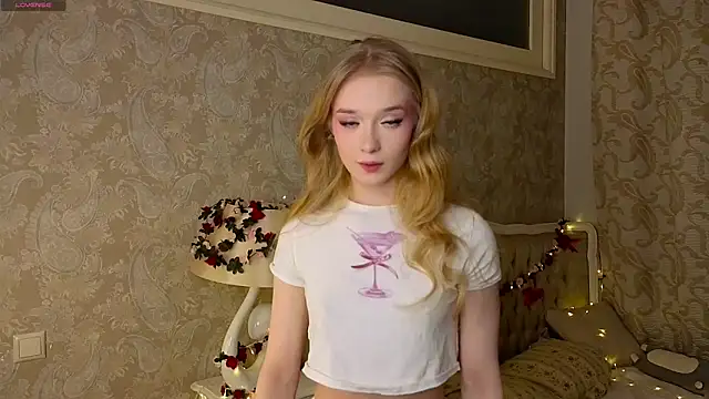 Emma Frosty online show from February 1, 7:45 pm