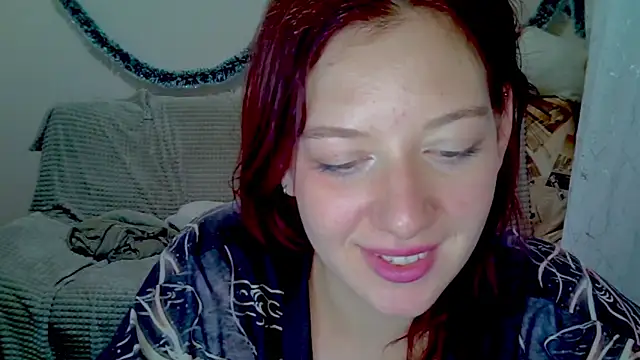 Lily Ember online show from January 6, 6:33 pm