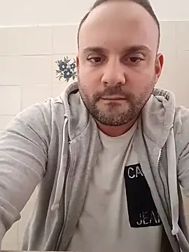 cazzoduroduro26 online show from February 25, 1:21 pm