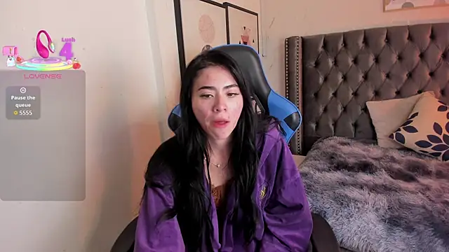 Anya Belth online show from February 28, 8:43 pm