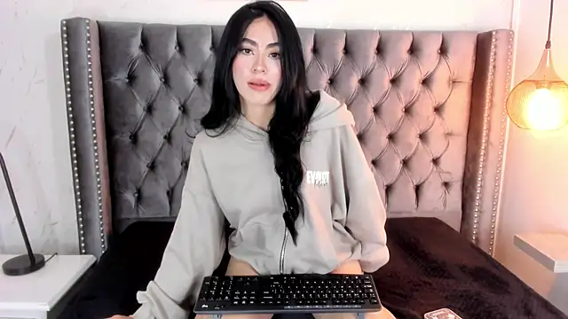Anya Belth online show from July 23, 7:23 pm