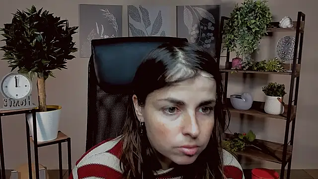 Snapshot of MartaEdams chatting on November 10, 6:12 am MartaEdams online show from November 10, 6:12 am