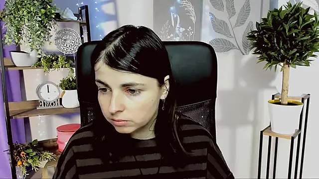 MartaEdams online show from February 17, 6:21 am