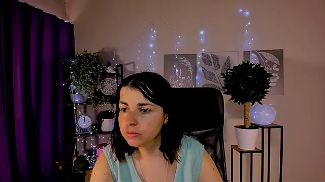 MartaEdams online show from May 18, 9:04 am