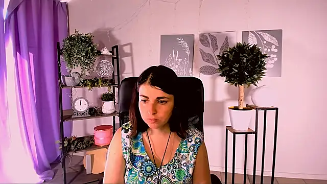 MartaEdams online show from June 10, 5:07 am