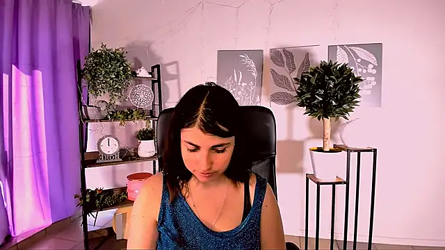 MartaEdams online show from June 11, 5:05 am
