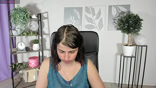MartaEdams online show from June 19, 5:12 am