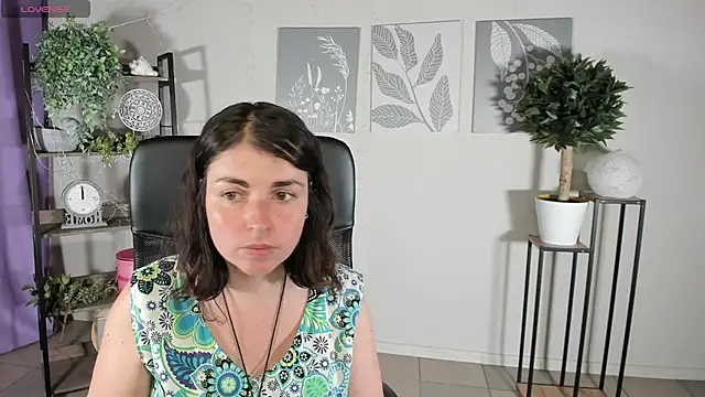 MartaEdams online show from June 24, 5:06 am