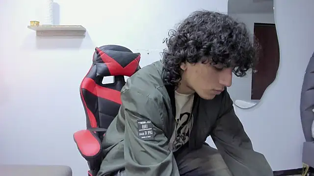 Snapshot of JackesTaylor chatting on October 20, 5:08 am JackesTaylor online show from October 20, 5:08 am