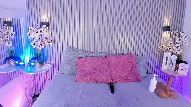 DAFNECOX online show from February 28, 3:18 am