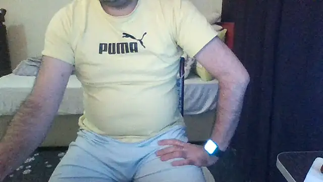 Snapshot of st206boy chatting on June 22, 1:18 am st206boy online show from June 22, 1:18 am