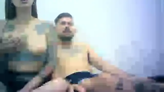 parejajuguetona420 online show from November 18, 4:50 am