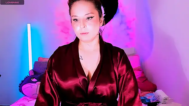 Snapshot of Rosie_Good_girl chatting on December 2, 2:50 am Rosie Good girl online show from December 2, 2:50 am