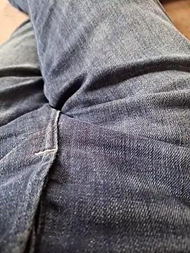 Snapshot of minnetird chatting on December 2, 11:37 am minnetird online show from December 2, 11:37 am