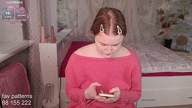 Snapshot of blissful_muse2 chatting on October 12, 7:51 am blissful muse2 online show from October 12, 7:51 am