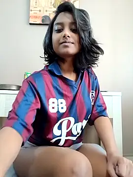 Snapshot of littlemissdevil69 chatting on October 21, 8:15 am littlemissdevil69 online show from October 21, 8:15 am