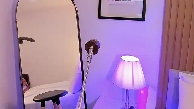 Snapshot of Amara_melodi chatting on September 21, 11:34 am Amara melodi online show from September 21, 11:34 am