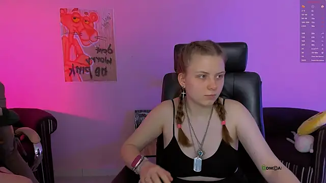 Snapshot of foxy_tease_ chatting on November 21, 2:54 am foxy tease online show from November 21, 2:54 am