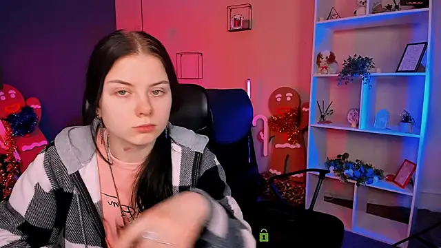 Snapshot of foxy_tease_ chatting on January 11, 2:49 am foxy tease online show from January 11, 2:49 am