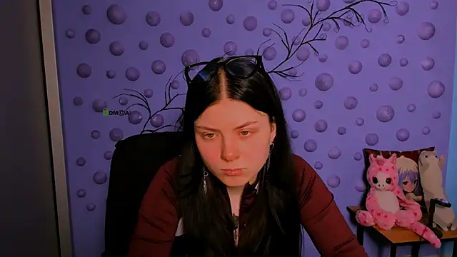 Snapshot of foxy_tease_ chatting on February 4, 8:14 pm foxy tease online show from February 4, 8:14 pm