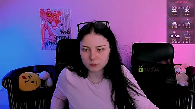 Snapshot of foxy_tease_ chatting on February 9, 2:15 am foxy tease online show from February 9, 2:15 am