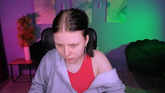 Snapshot of foxy_tease_ chatting on March 13, 10:05 pm foxy tease online show from March 13, 10:05 pm