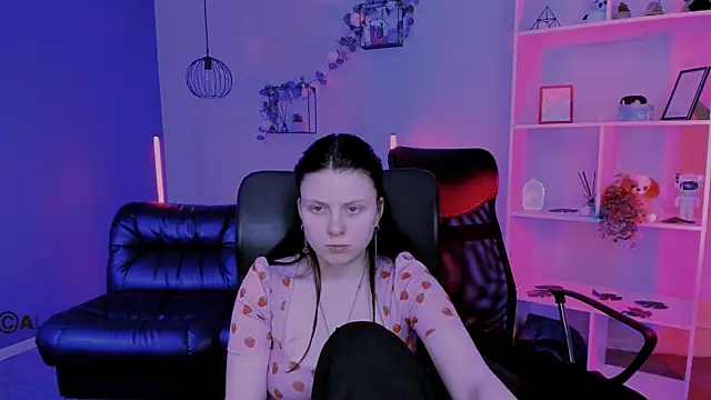 foxy tease  online show from March 30, 9:27 pm