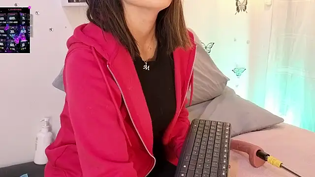 Snapshot of Samaraa_Smith chatting on June 15, 10:17 am Samaraa Smith online show from June 15, 10:17 am