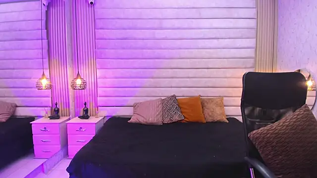 VictoriaaBlair online show from May 2, 7:19 pm