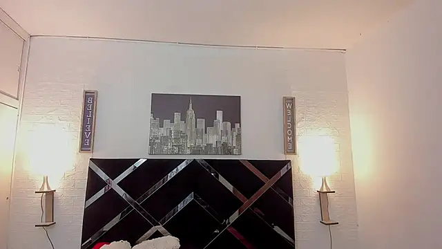 Snapshot of elenacooper1 chatting on November 2, 7:05 pm elenacooper1 online show from November 2, 7:05 pm