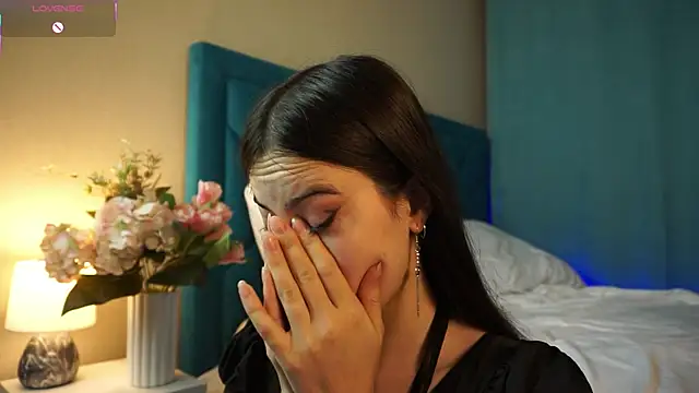 Snapshot of ywixos chatting on November 20, 1:33 pm ywixos online show from November 20, 1:33 pm