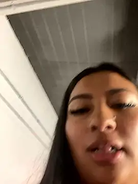 Issa Santana online show from January 9, 3:15 pm