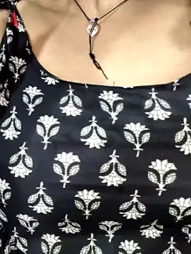 Hotty Sonali online show from October 1, 7:31 pm