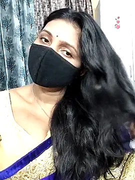 Hotty Sonali online show from April 2, 12:30 am